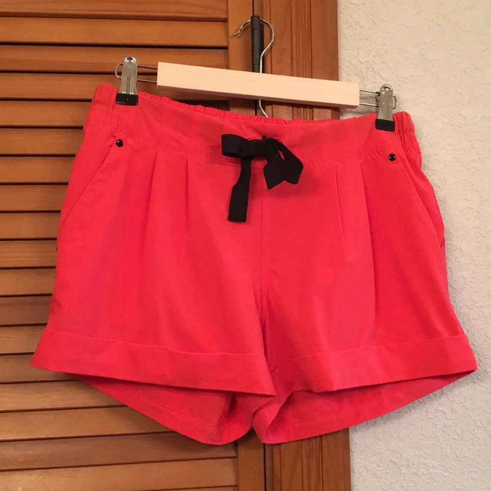 lululemon spring breakaway Shorts